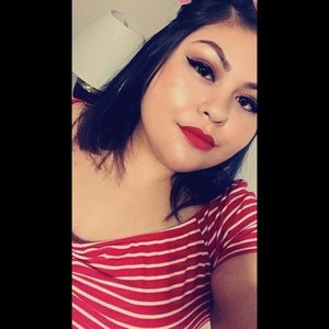 Meet your Posher, Gloria